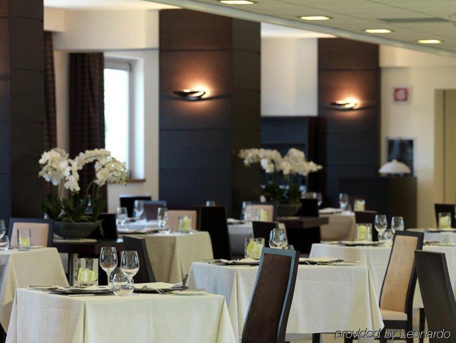 Holiday Inn Salerno-Cava De' Tirreni By Ihg Restaurant photo